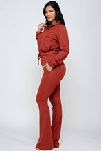 Load image into Gallery viewer, TRACK JACKET FLARED TRACK PANTS SET: GREEN / L
