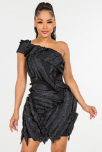 Load image into Gallery viewer, &quot;Black Swan&quot; Dress (Luxe)
